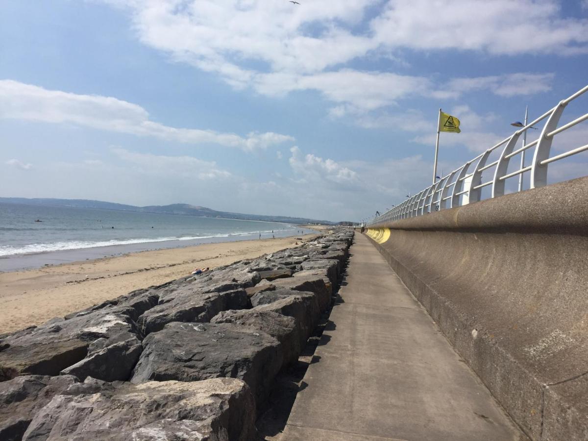 Beach Break Aberavon Holiday Home By The Sea بورت تالبوت المظهر الخارجي الصورة